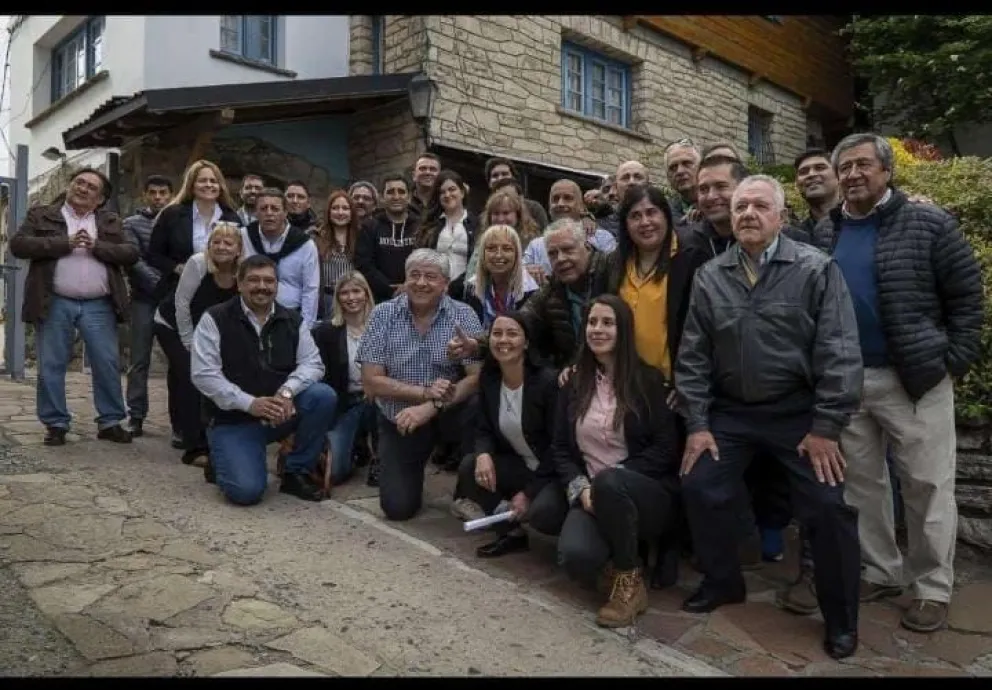 Intendente electo: Cortés presentó a su Gabinete