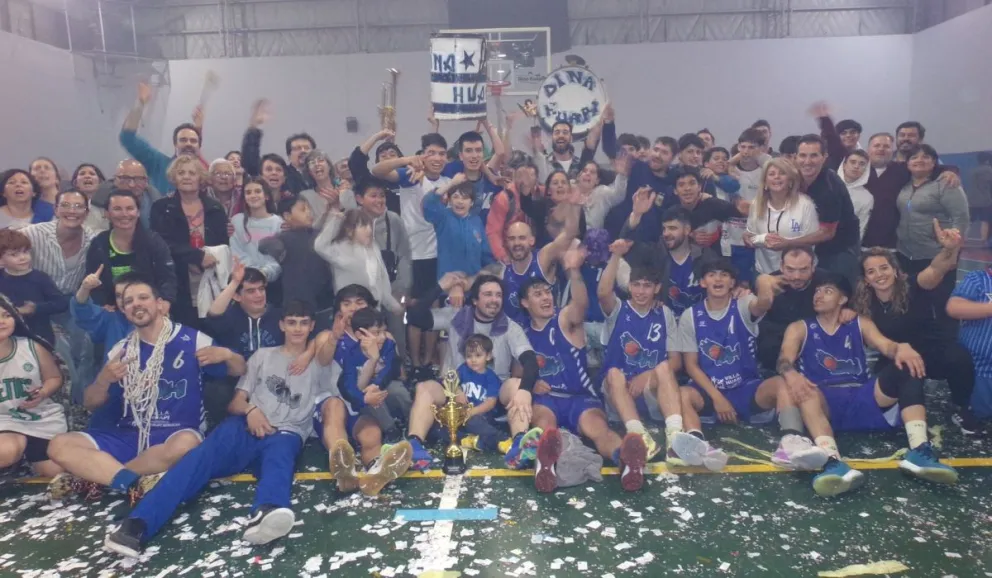 Dina Huapi fue campeón del torneo de Primera división del básquet local