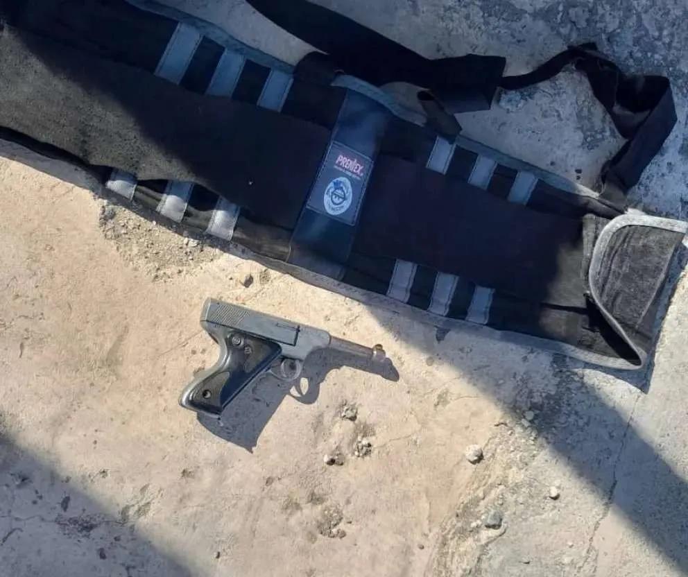 La Policía secuestró un arma de fuego en una causa por amenazas