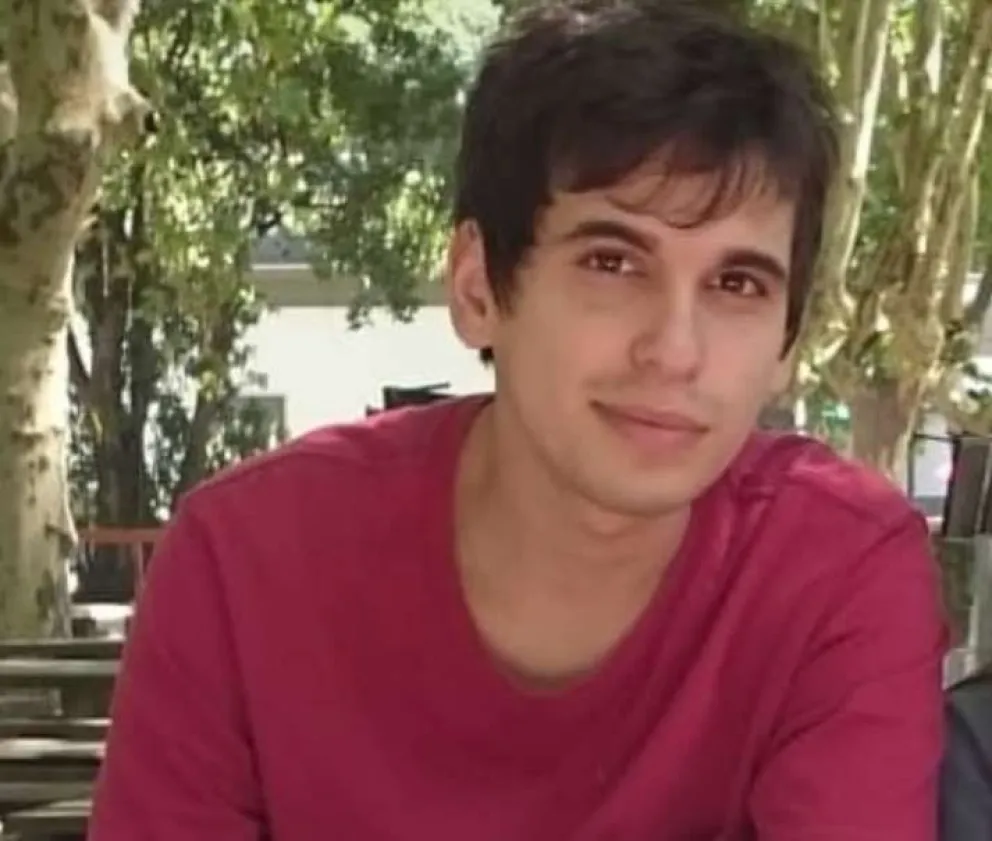 Buscan a un profesor de informática que perdió contacto con la familia