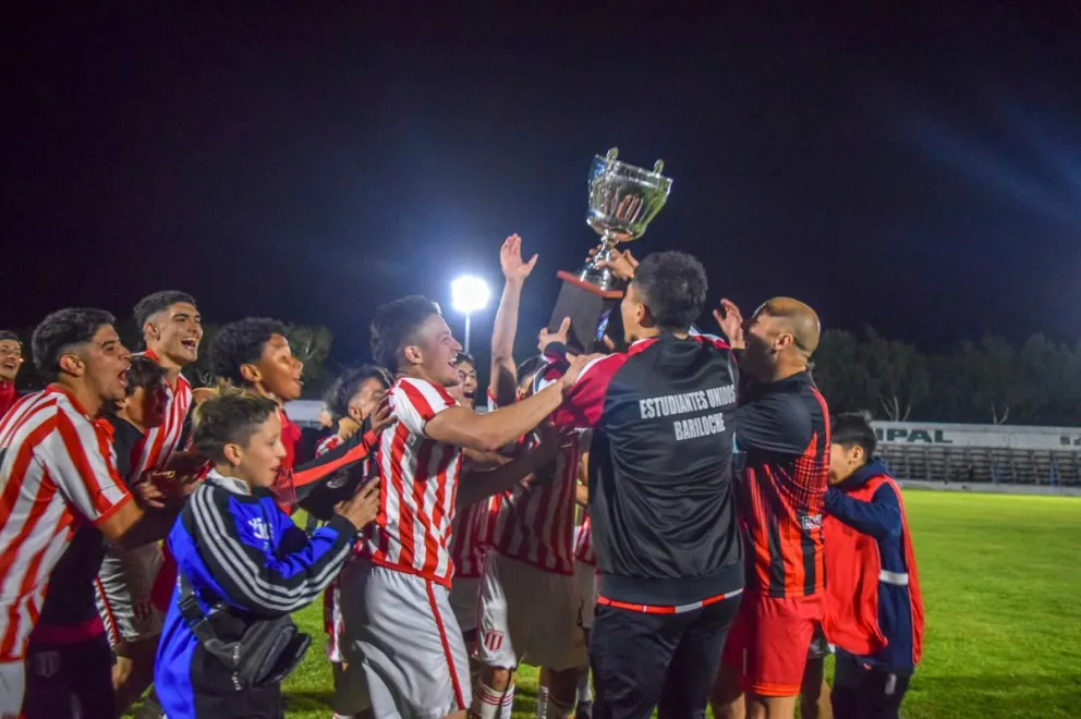 Estudiantes Unidos es el campeón de la Copa Bariloche 2023