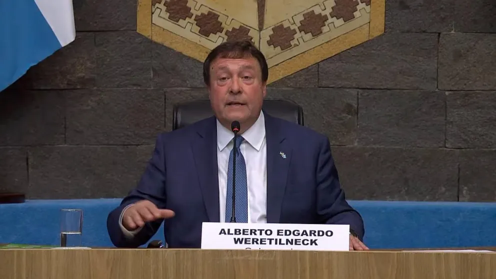 Weretilneck asumió su tercer mandato: "Convocamos a un gran encuentro, a una gran unidad"
