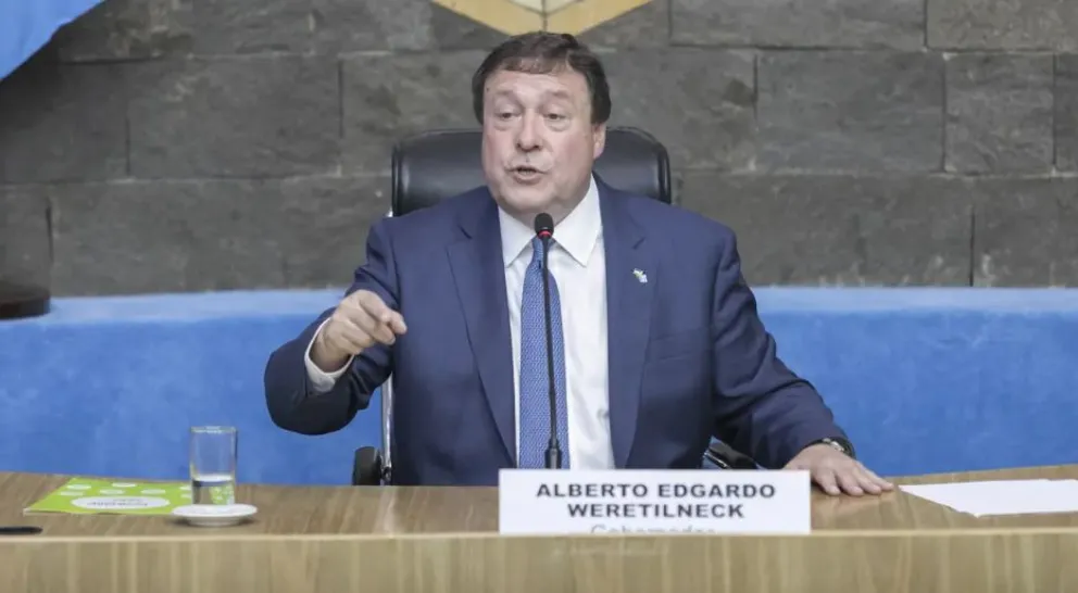 Weretilneck cruzó al presidente del Senado: "Dejen de agredir y de apretar"