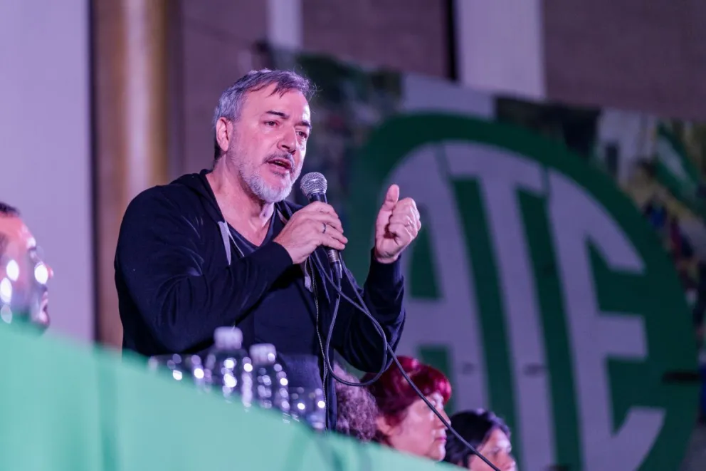 "En 2025, les tenemos que robar la motosierra y cortarles la cabeza", disparó Rodolfo Aguiar