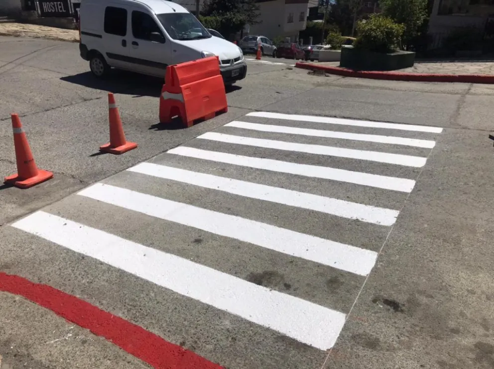 Avanza la demarcación de sendas peatonales en el microcentro de la ciudad