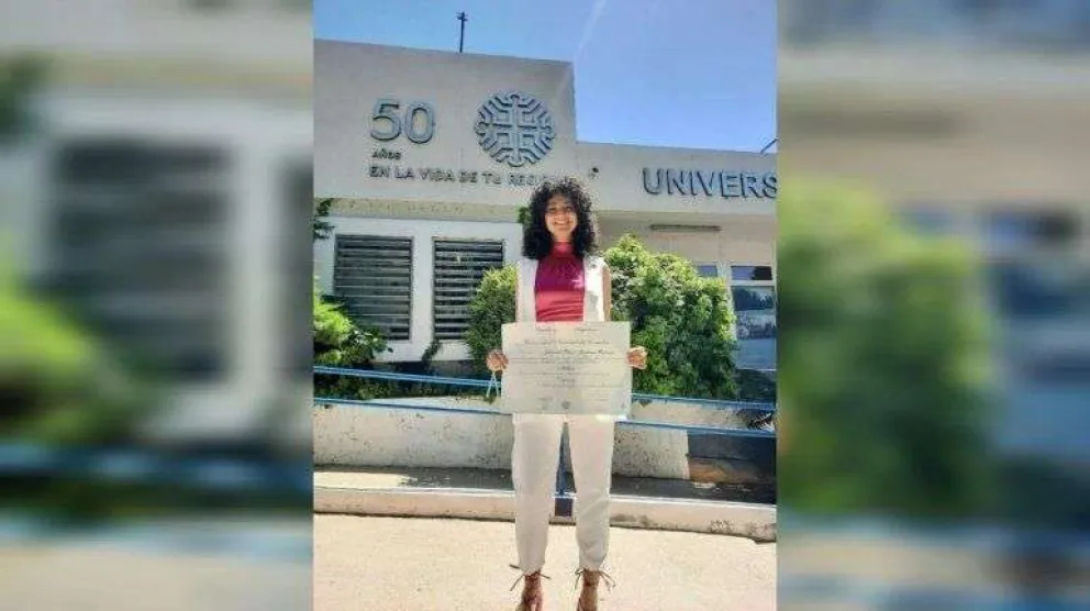 Neuquén: Se recibió de médica en la Unco, recibió el título y se lo robaron a los pocos minutos