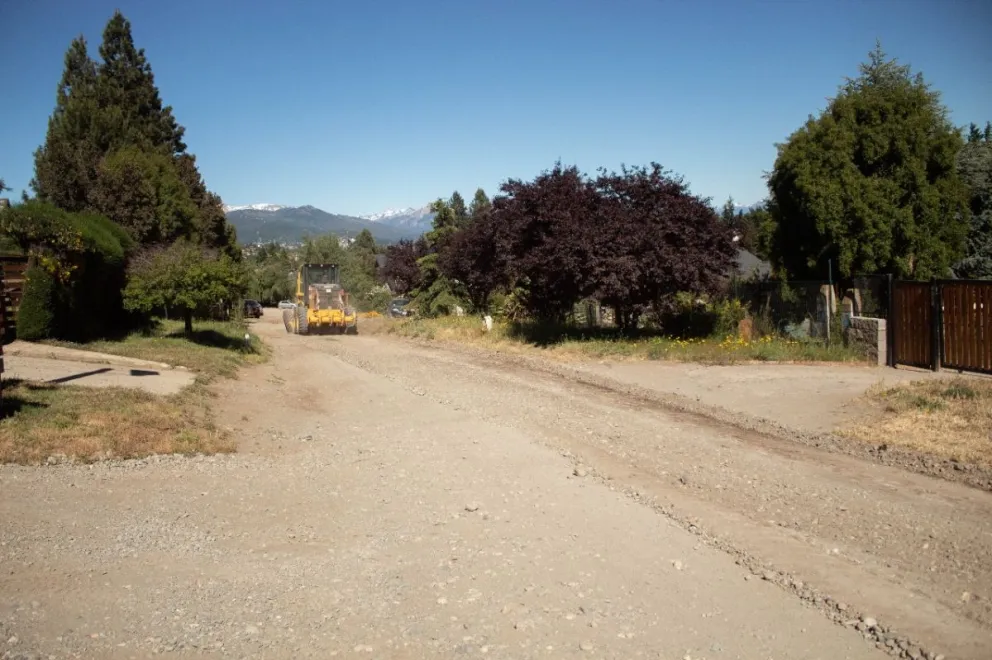 Delegación El Cóndor trabaja en la mejora de calles y accesos en el Este