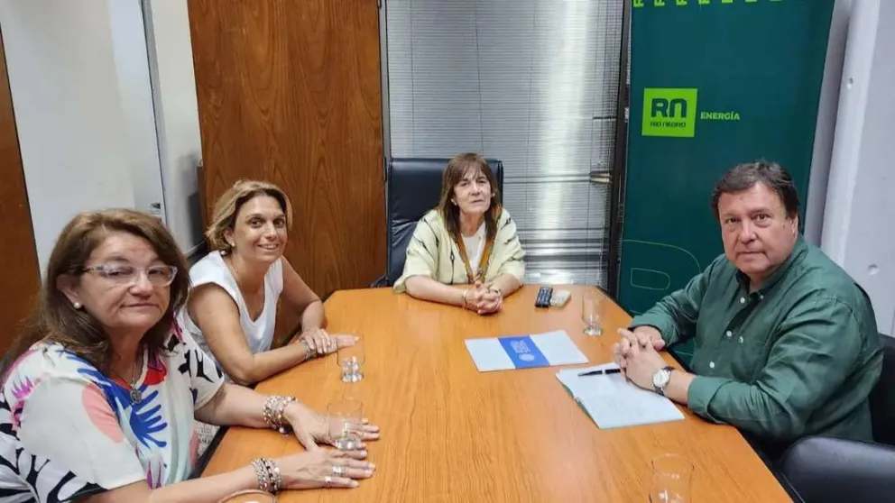 Provincia trabaja junto a la UNCo para llegar a los pueblos más alejados