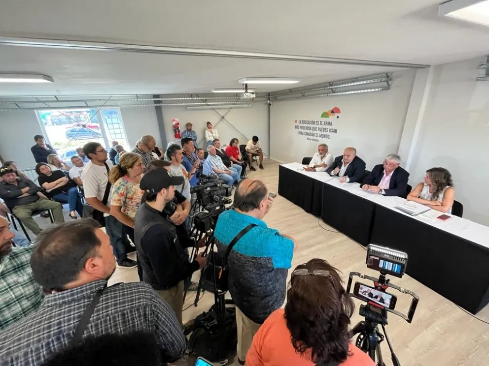 "Lo peor que encontramos es la situación del personal municipal", aseguró Cortés