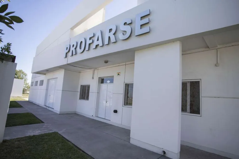 Profarse produce 18 medicamentos esenciales para todos los hospitales