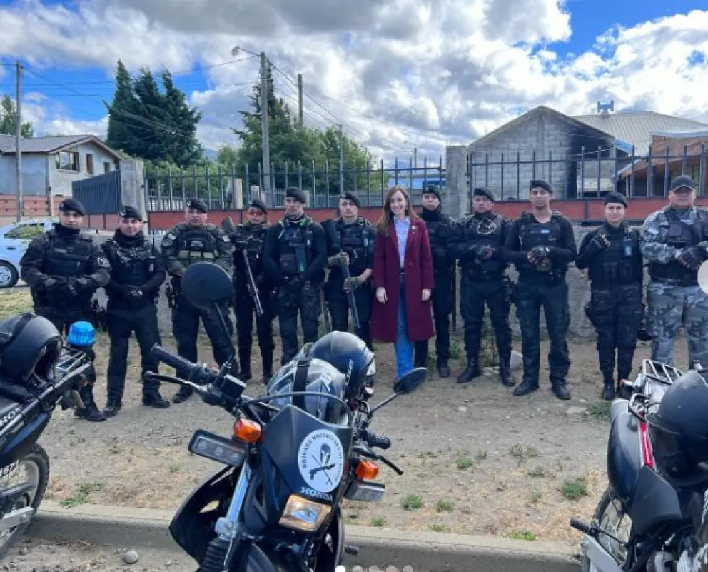 La vicepresidenta de la Nación agradeció a la Policía de Río Negro por el acompañamiento durante su visita a Bariloche