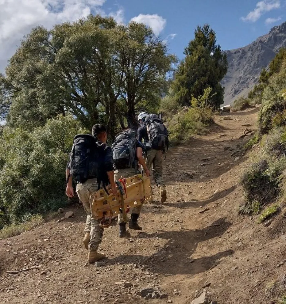 Rescate en Montaña: asisten a dos personas en operativo nocturno