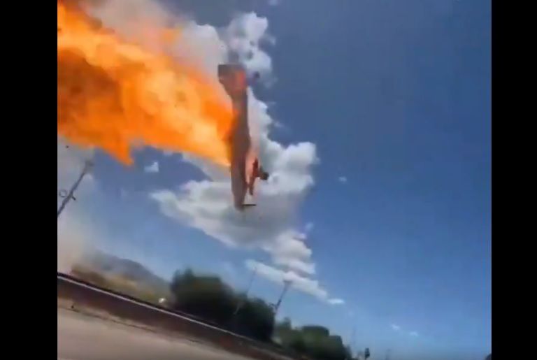 Impactante video: un avión se estrelló en Chile y murió el piloto