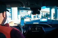 En un año, se multiplicó diez veces la cantidad de taxistas en que ofrecen viajes a través de la app de Uber