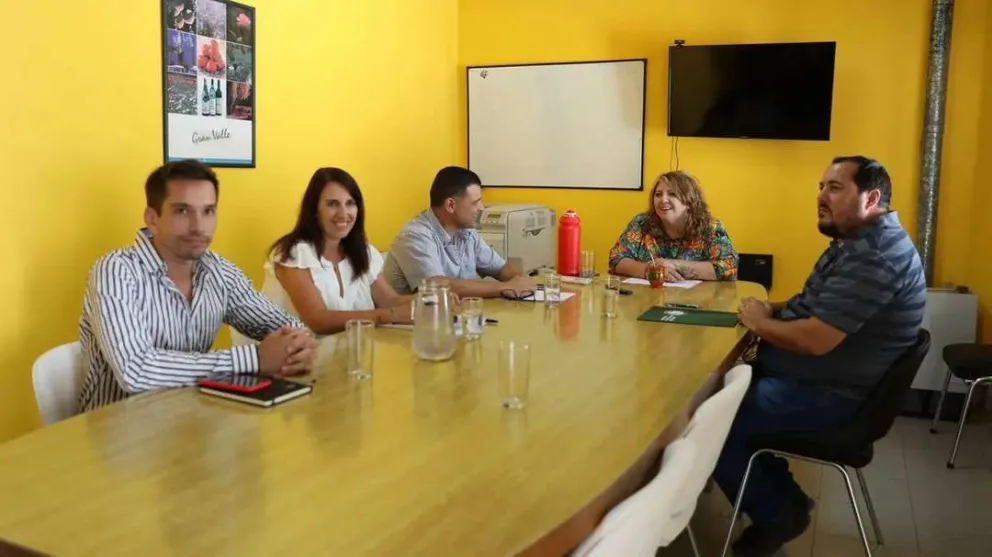 El Gobierno volvió a realizar una nueva propuesta salarial a los gremios