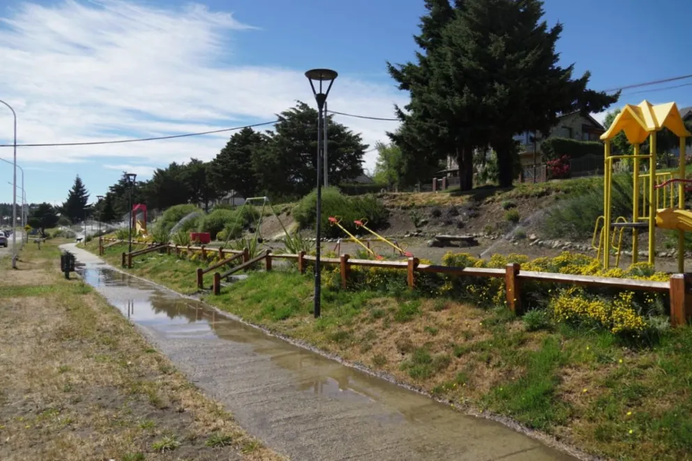 Se reparó y ya funciona el sistema de riego del Paseo del Este
