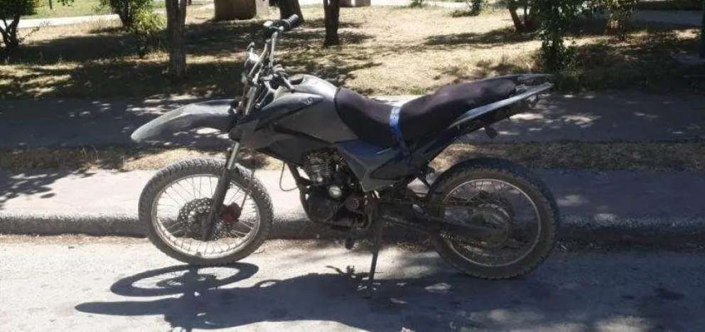 Secuestran en El Bolsón una moto sustraída en Bariloche