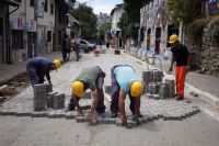 Avanza a buen ritmo la repavimentación de calle Juramento