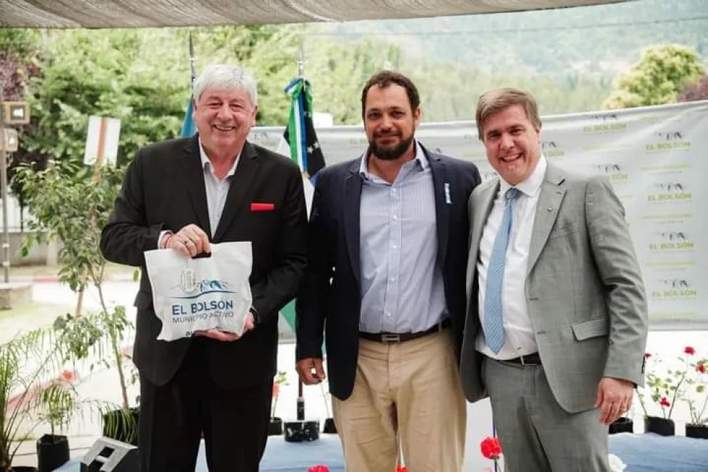 Cortés participó del 98°aniversario de El Bolsón