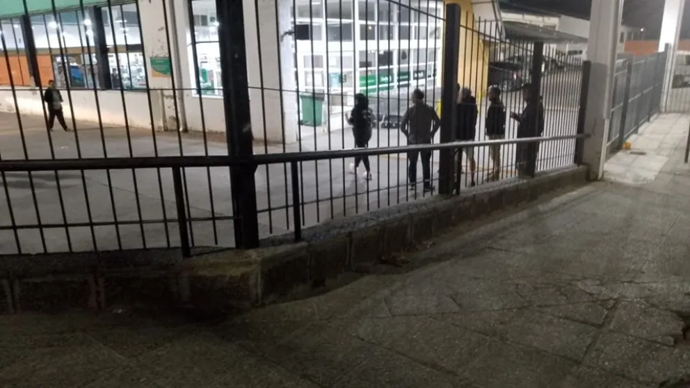 Violento asalto en el supermercado de Brown y Beschtedt