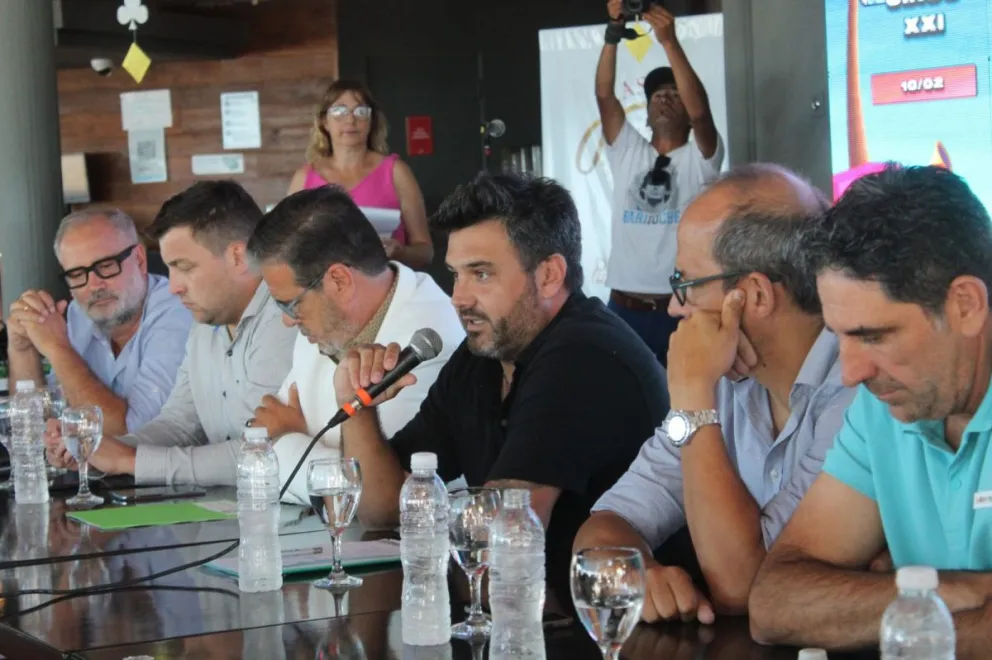 Con el aporte de empresas privadas, anuncian el cronograma de la Fiesta del Golfo 2024
