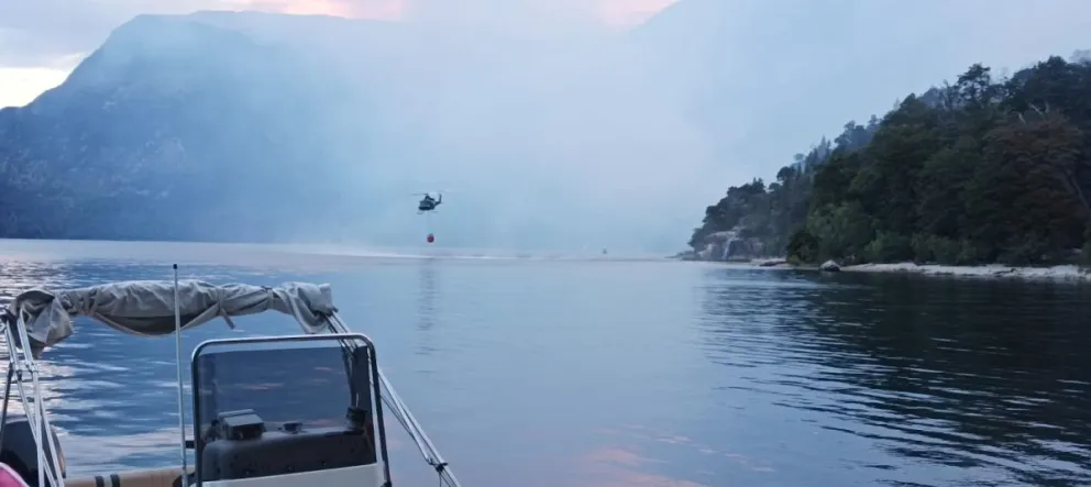 Intenso trabajo para contener el fuego en Brazo Tristeza