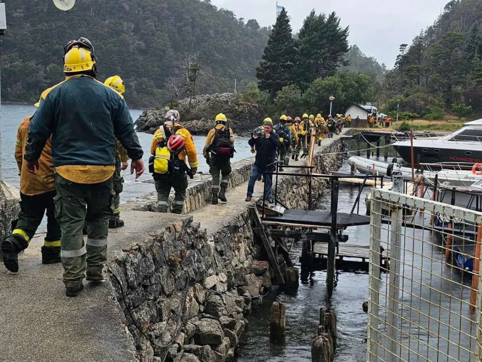 Brigadistas continúan cumpliendo objetivos en la lucha contra el fuego