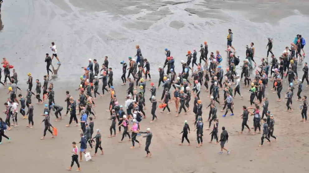 Con buena presencia local se corrió el triatlón Half Camino de la Costa