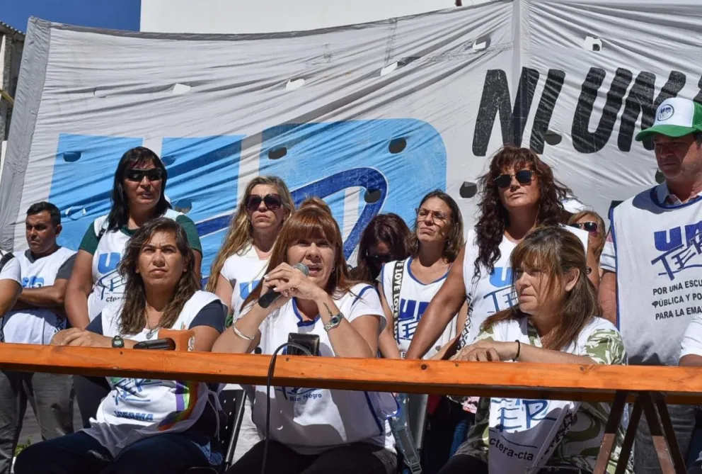 UnTER puso en duda el comienzo de las clases
