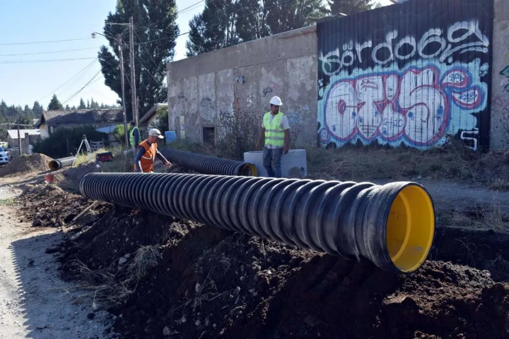 Finalizan obra de pluviales en barrio Tres de Mayo