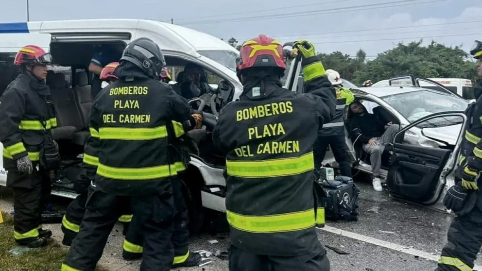 Murieron cinco argentinos en un choque frontal en México