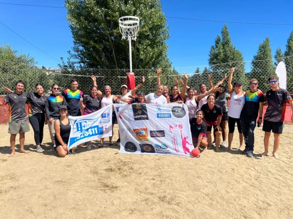 Cestoball y vóley playa animaron el fin de semana en el Municipal Nº 3