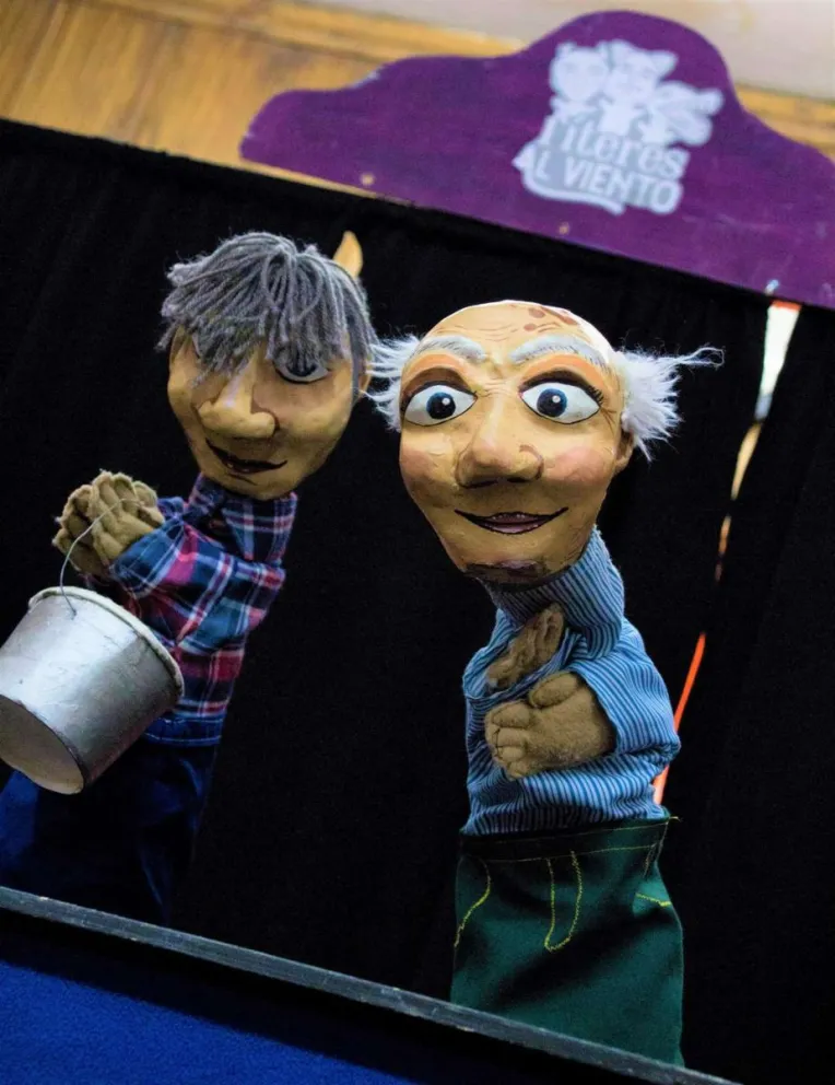 La Biblioteca Sarmiento inaugura ciclo infantil con artistas de la región