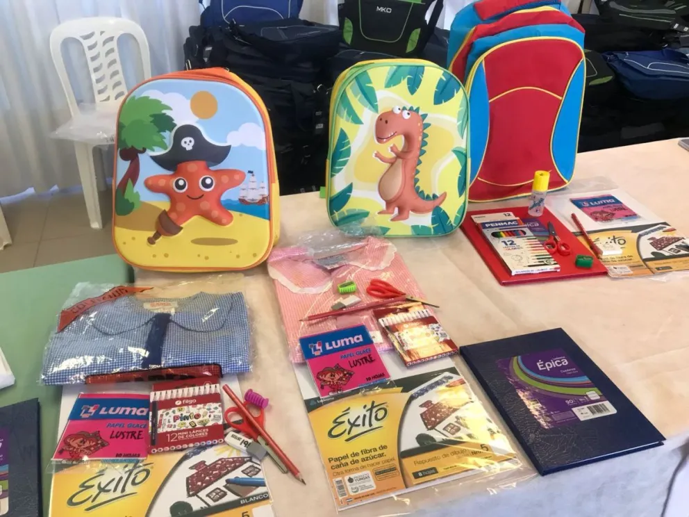 UTHGRA inicia la entrega de útiles escolares para sus trabajadores