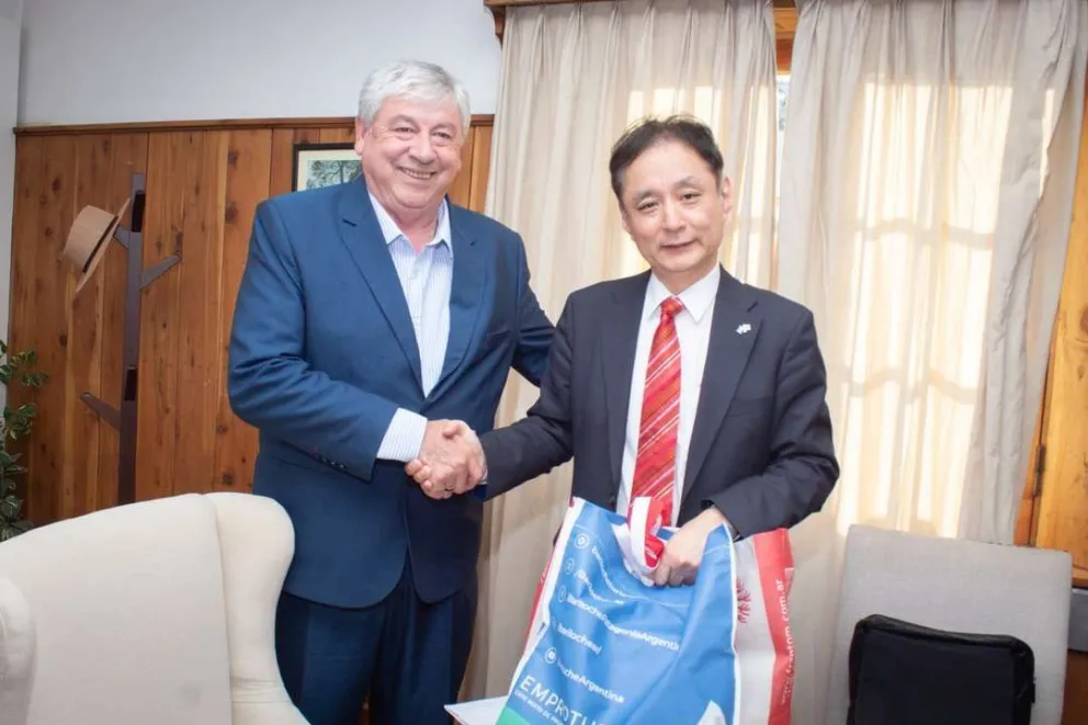 Lazos: Cortés recibió al embajador de Japón