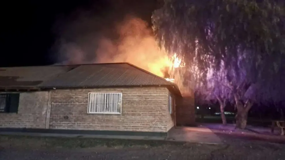 Identificaron a los responsables por el incendio en la Comisión de Fomento Valle Azul