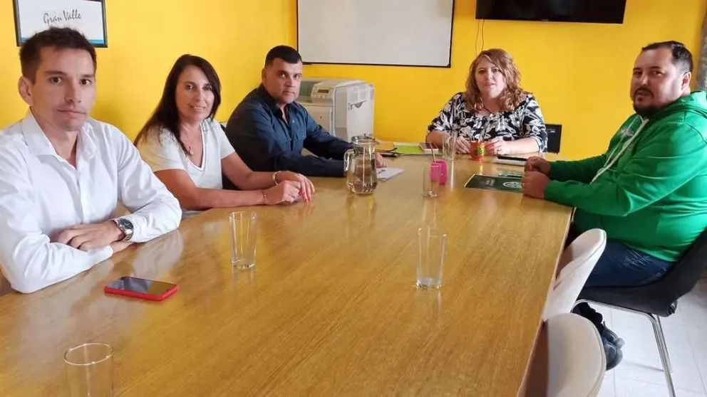 Realizan una nueva propuesta salarial a los gremios estatales
