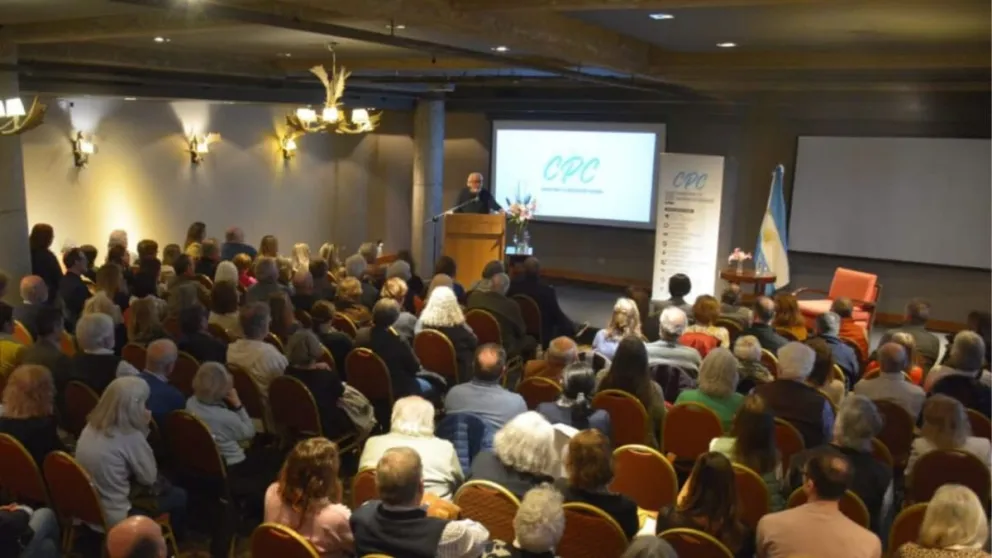 "La Gobernabilidad del presidente Milei y los desafíos nacionales"