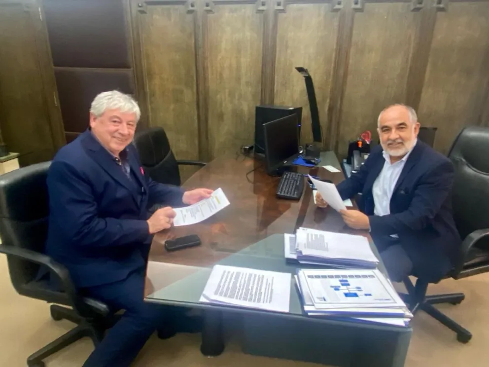 Cortés se reunió con el director ejecutivo de la CNRT en Buenos Aires