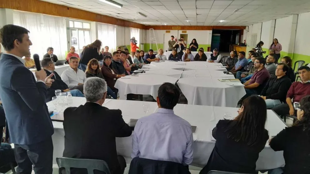 Maquinchao: masivo encuentro para promover la minería sustentable