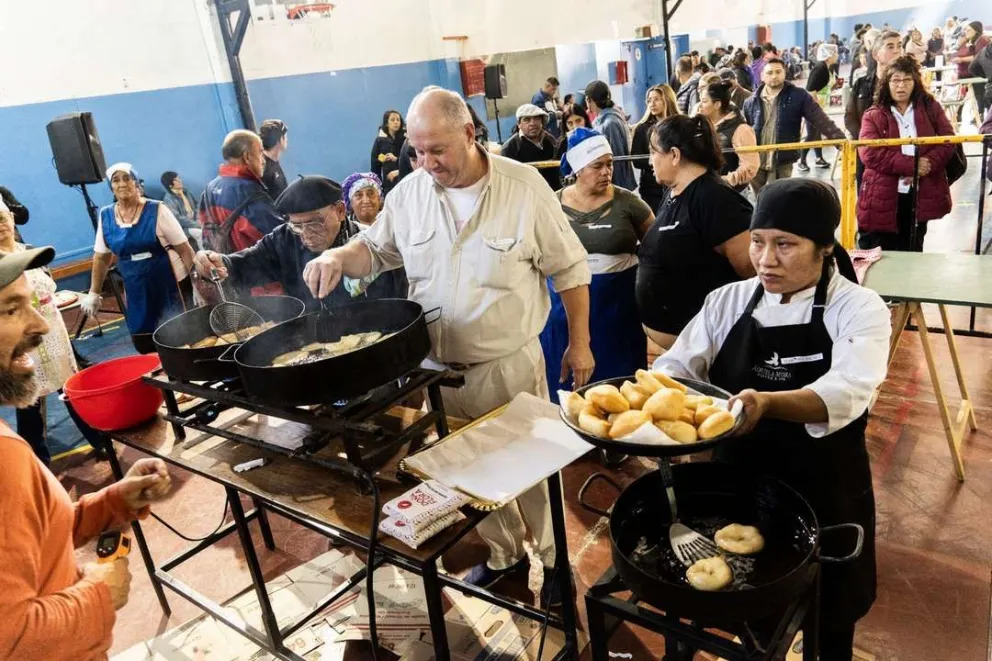 Con gran éxito comenzó el Concurso de la Torta Frita