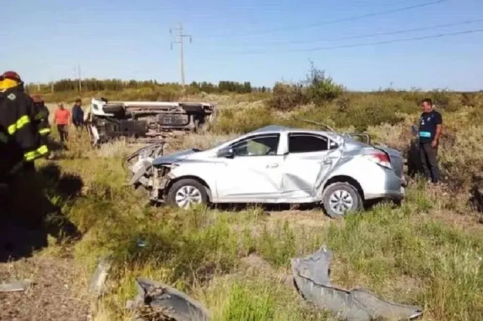 Frenó de golpe en la ruta y provocó la muerte de dos personas