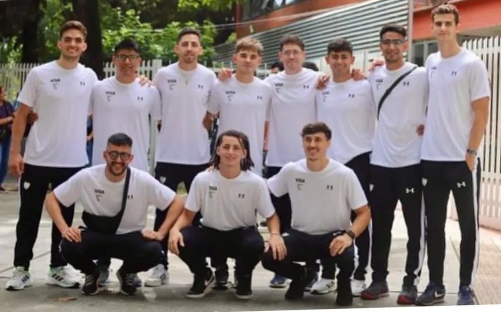Dos barilochenses jugarán el Panamericano de hockey pista con la selección argentina 
