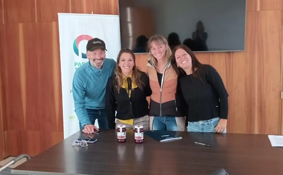 Durante marzo, tres empresas firmaron sus boletos de compra en el PITBA