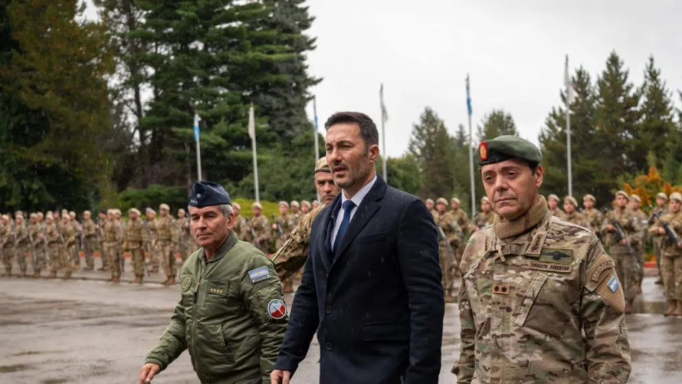 Petri encabezó la ceremonia por el 60° aniversario de la creación de la Escuela de Montaña