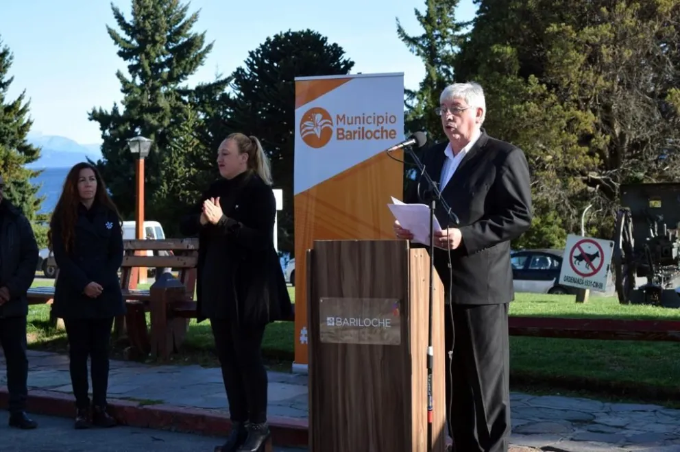 Cortés encabezó el acto por el Día de la Memoria