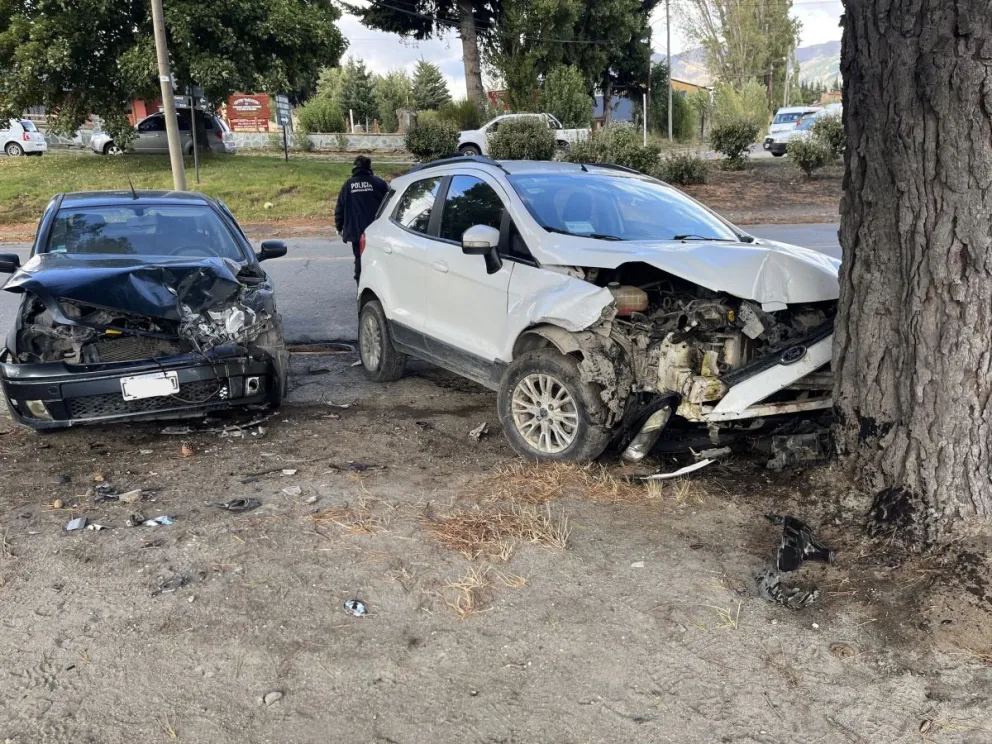 Violento choque en la Avenida 12 de Octubre 