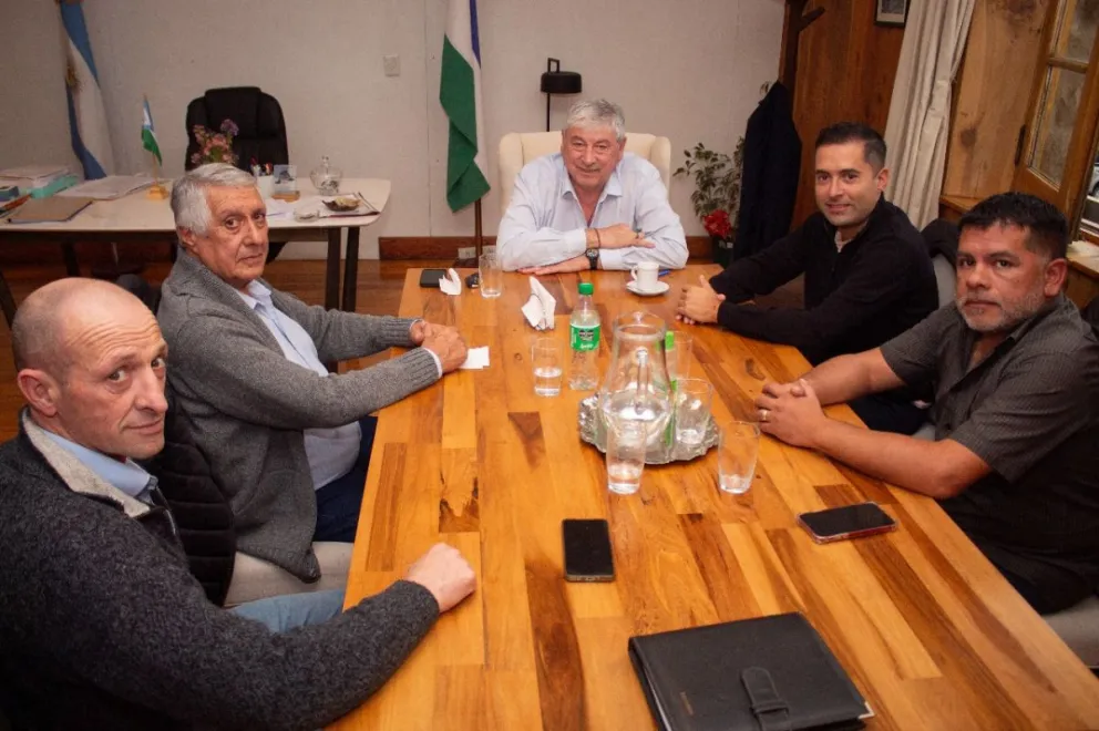 Bariloche y Dina Huapi comienzan a trabajar en distintas temáticas en conjunto