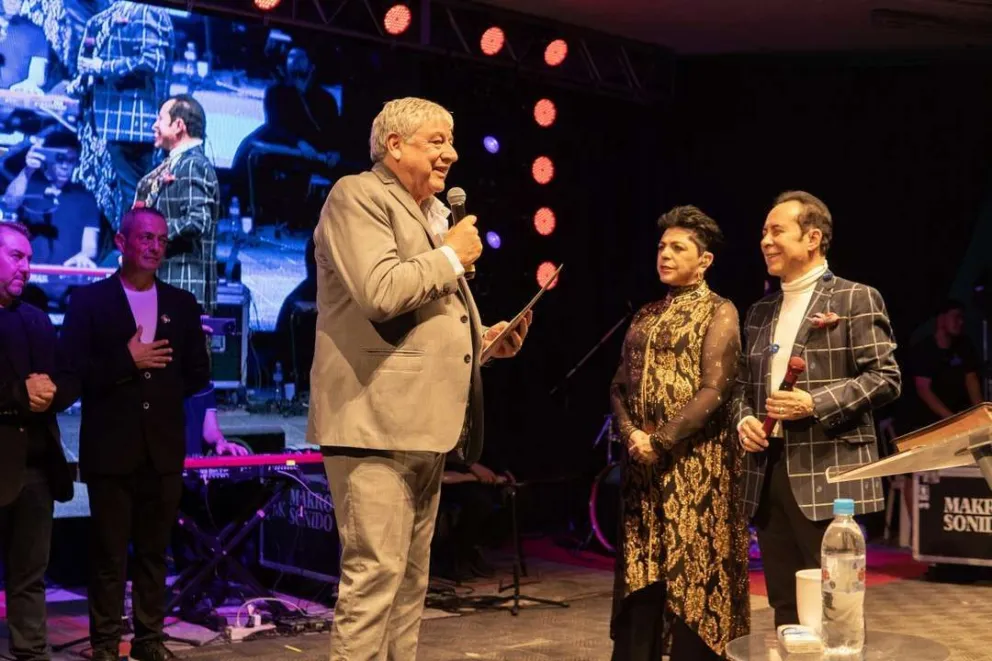 El Municipio entregó un reconocimiento a los pastores Rodríguez
