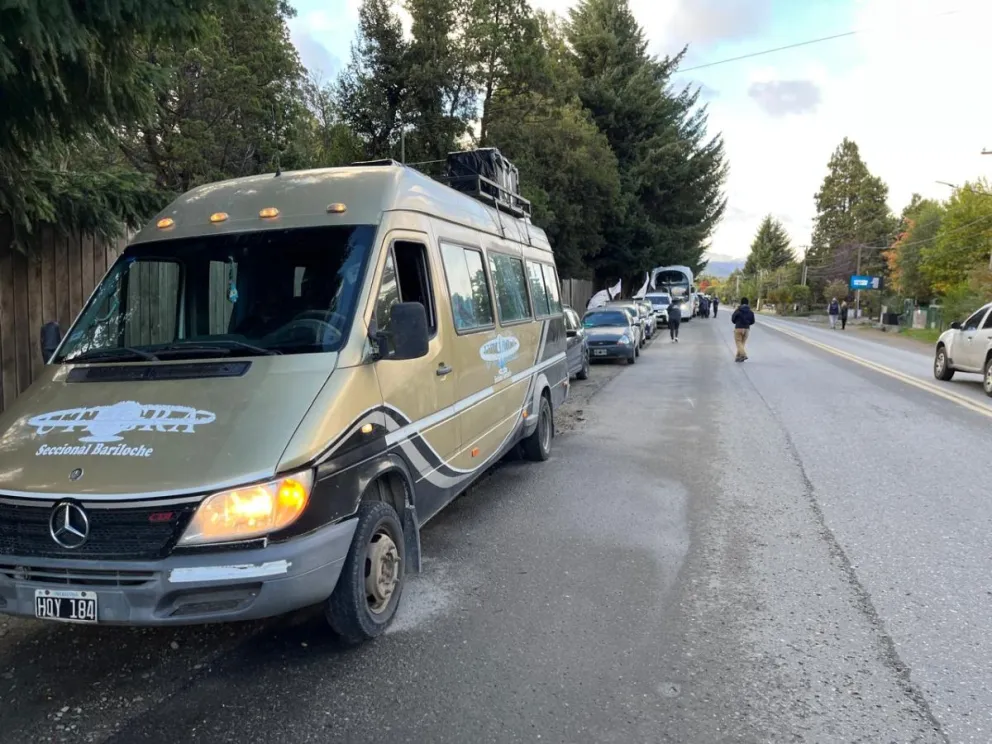 Gastronómicos visualizan sus reclamos ante la visita de Milei a Bariloche